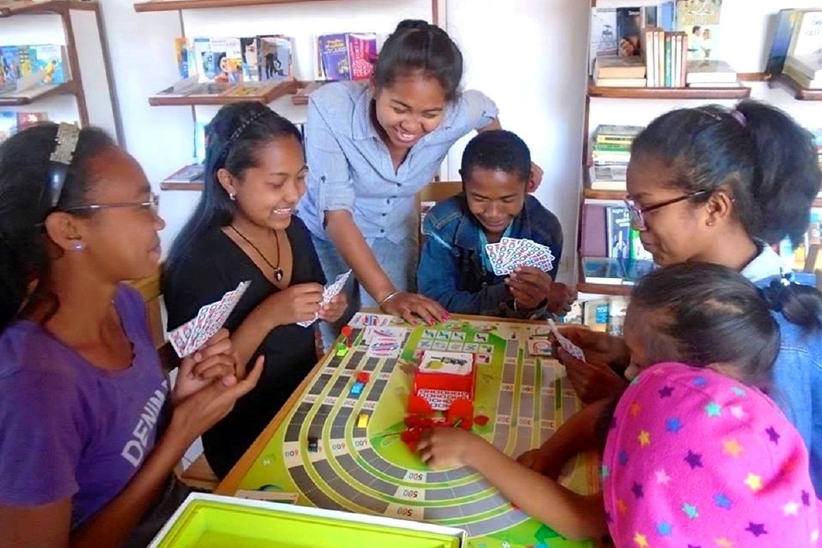 JEUX DE SOCIETE BIBLIOTHEQUE MALAZA